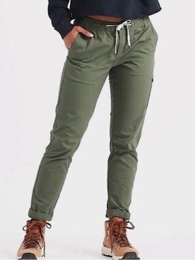Vuori Ripstop Green Pants size Medium